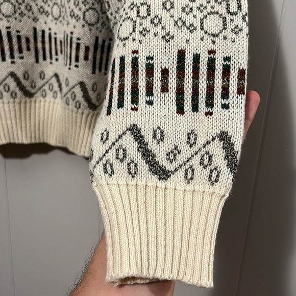 Vintage JT Beckett Men’s XL Sweater Made in Italy Geometric Design - Picture 7 of 7